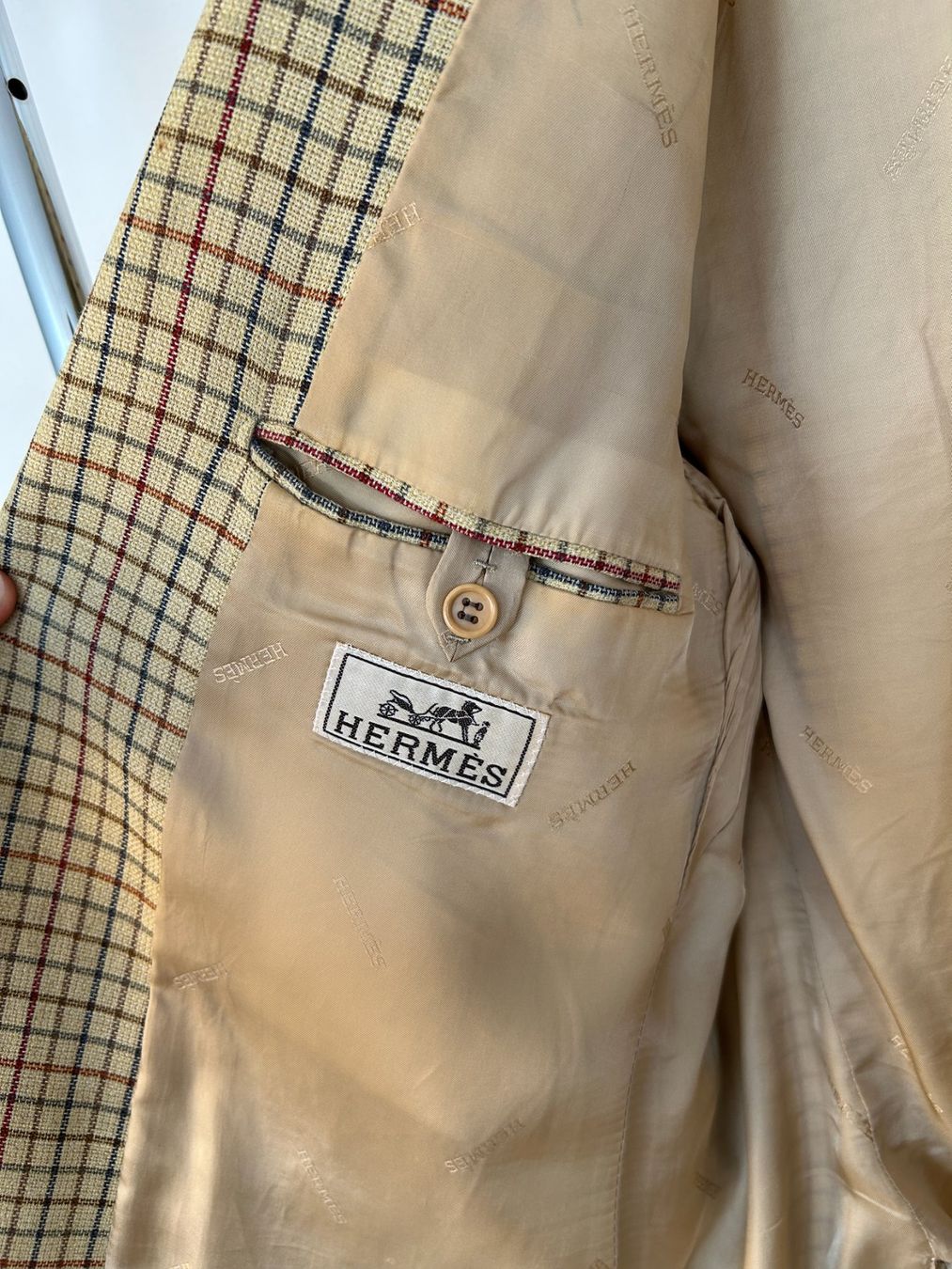 Hermès Giacche: Hermès Beige Plaid Wool Blazer – Usato da Bern venduto da kurtikobolt74 5
