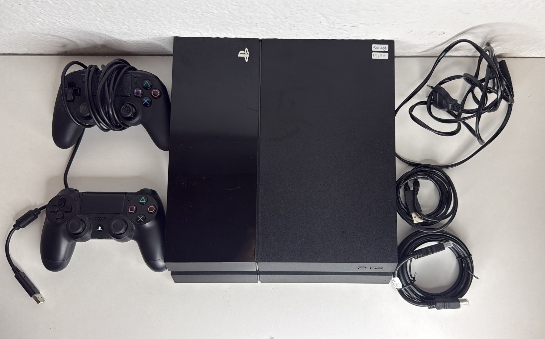 Sony Consoles: Sony PlayStation 4 PS4 500GB + 2 Controller  – D'occasion à Ehrendingen par lax21 1