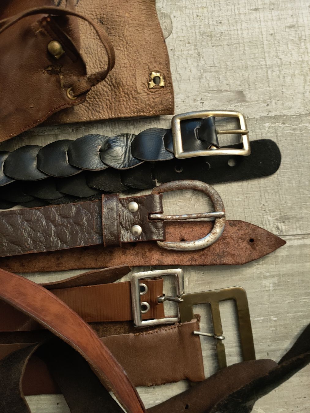 Kit bricolage: Leder-Konvolut Bastelmaterial – Usato da Gipf-Oberfrick venduto da minini 3