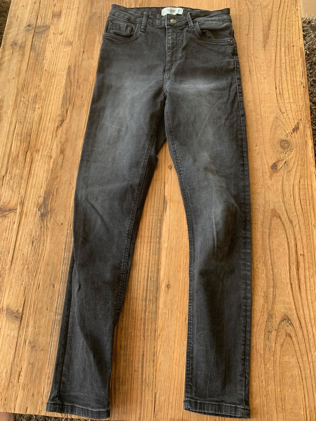 Mango Jeans: Mango Jeans schwarz Gr. 36 – Usato da Kirchdorf AG venduto da coco123