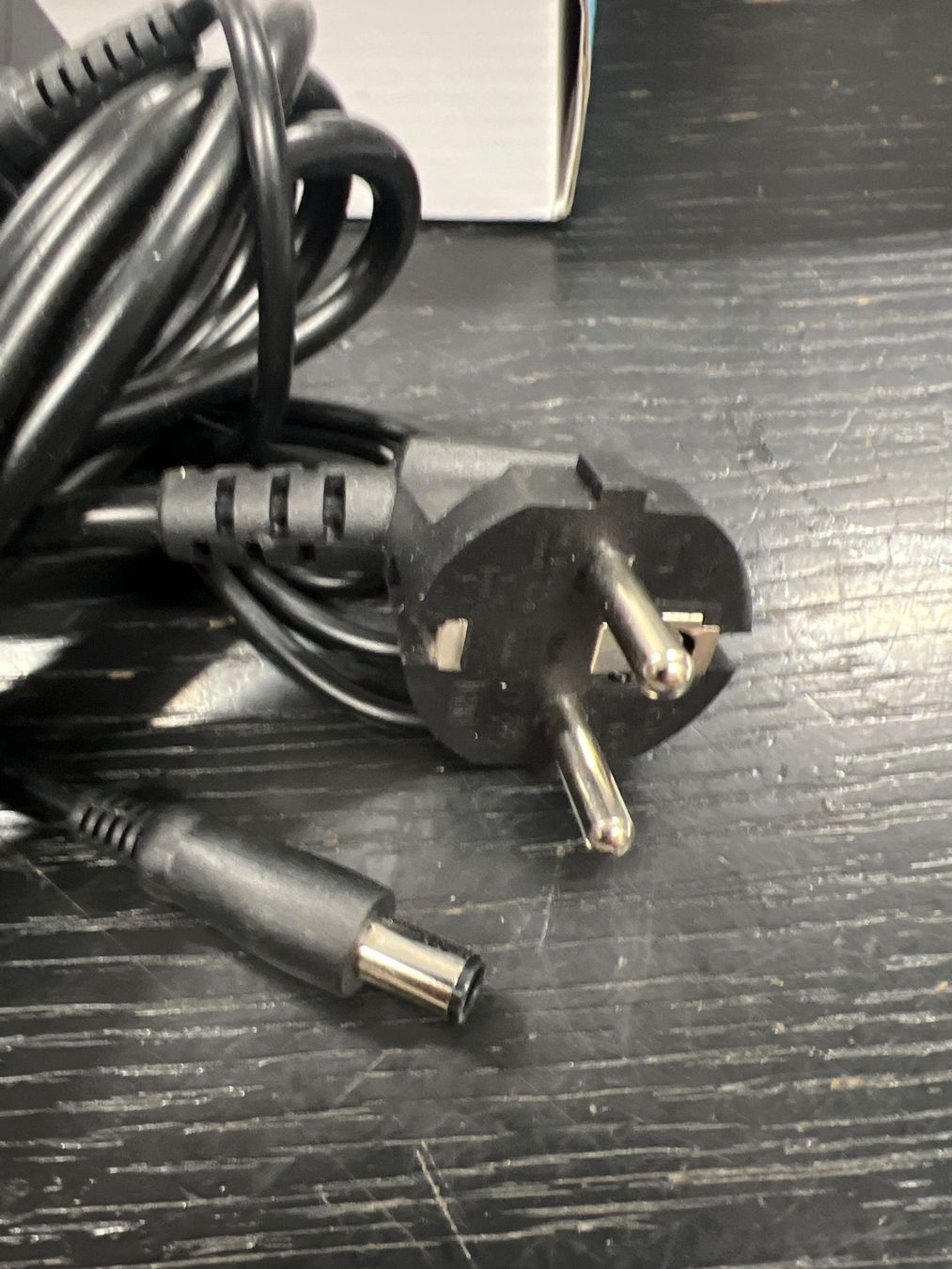 Caricabatterie: Orig.Lavolta Laptop Adapter(Q) – Nuovo (secondo la descrizione) da Rorschach venduto da TimelessTrading 2