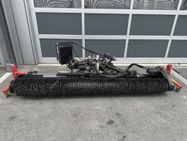 Kommunal Traktor Putzmaschine Unimog 
