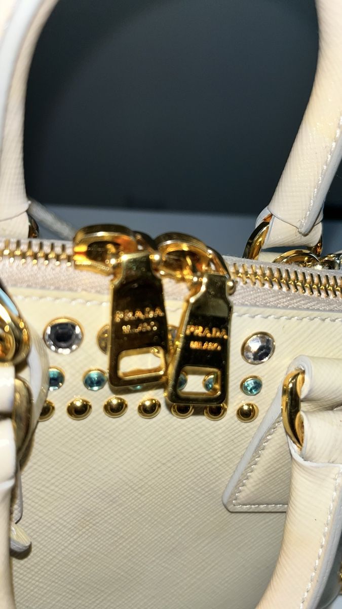 Prada Borse da donna: Prada Patent Crystal Mini Promenade Handbag  – Usato da Glattpark(Opfikon) venduto da Sbitizi 2