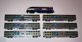 Kato Chicago METRA Loc + 6  Cars Commuter Train Bi-Level