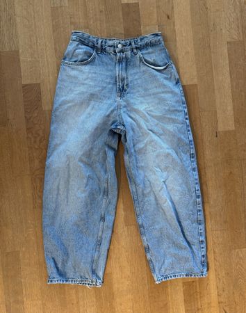 Jeans PULL&BEAR Baggy hellblau Gr. 36