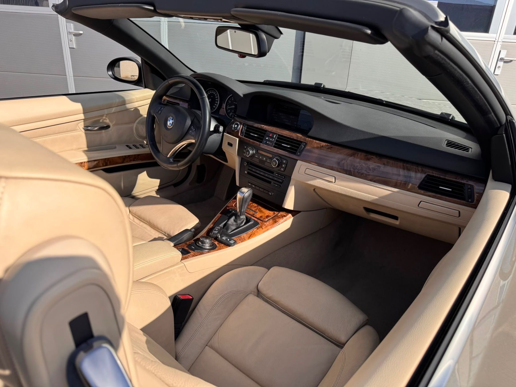 BMW Automobili: Bmw 325i Cabrio – Usato da Gossau SG venduto da Nez-lim 6