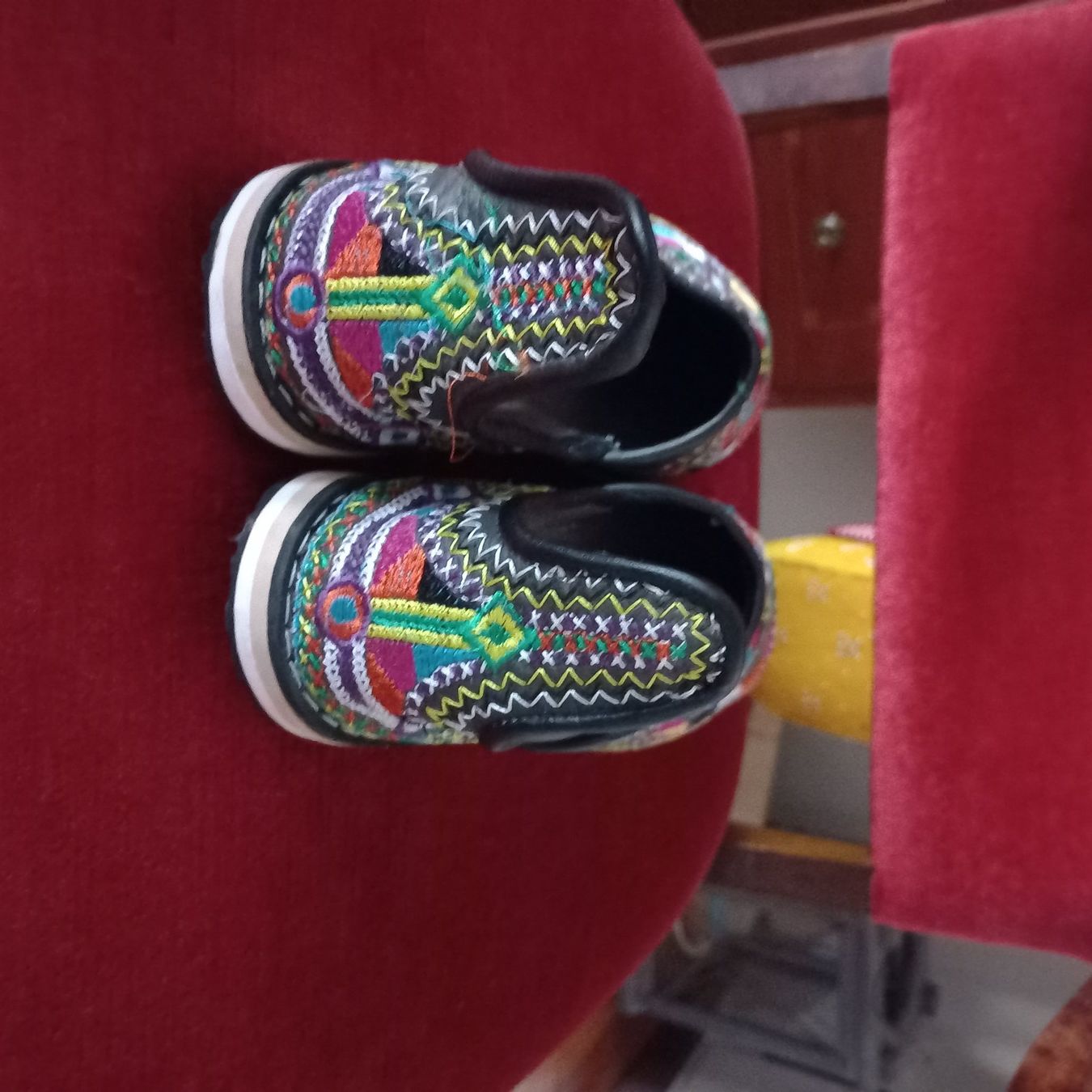 Herrenschuhe: Bunte Schuhe aus Marokko Grösse 41, 5 – Neu (gemäss Beschreibung) aus Ebnat-Kappel von Youssou 1