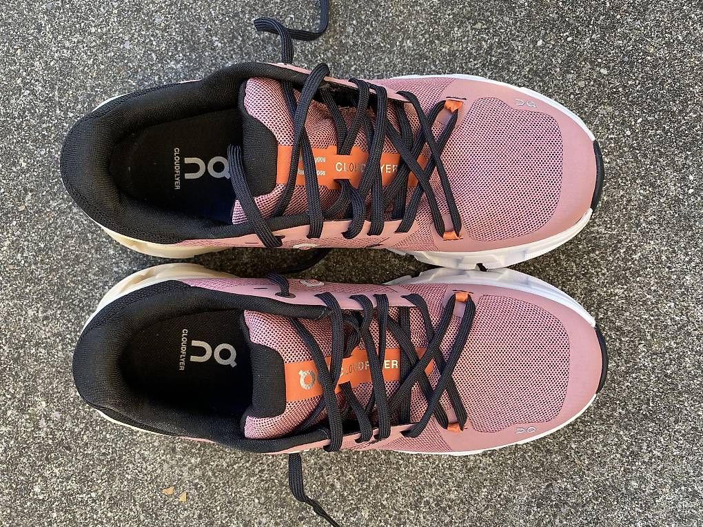 Chaussures femmes: ON Cloudflyer 4 – Neuf avec emballage d'origine à Biel/Bienne par ina_5tkr