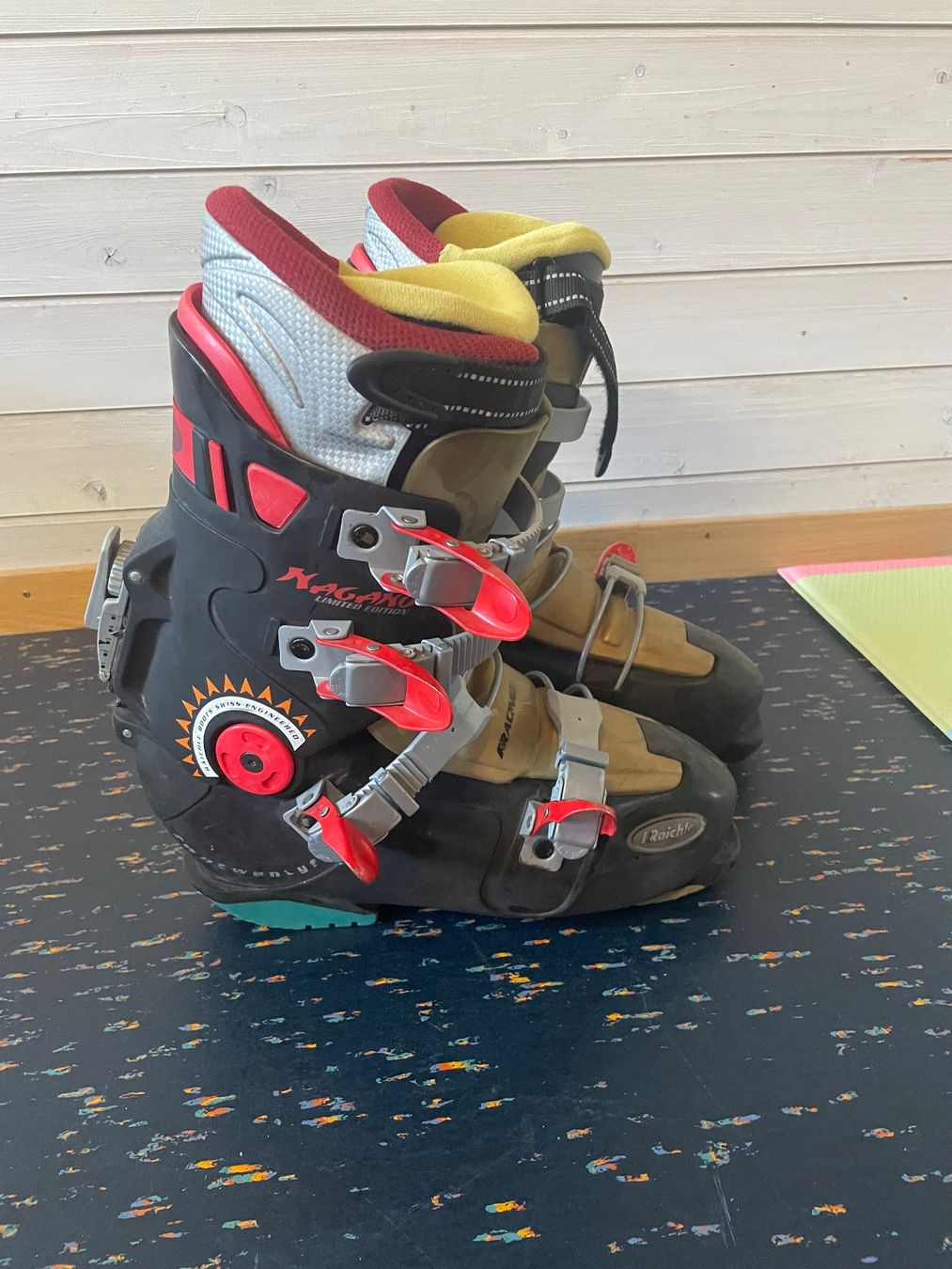 Raichle Herrenschuhe: Raichle Snowboard Hartschalenboot Gr 43 – Gebraucht aus Herdern von 1202jou-jou