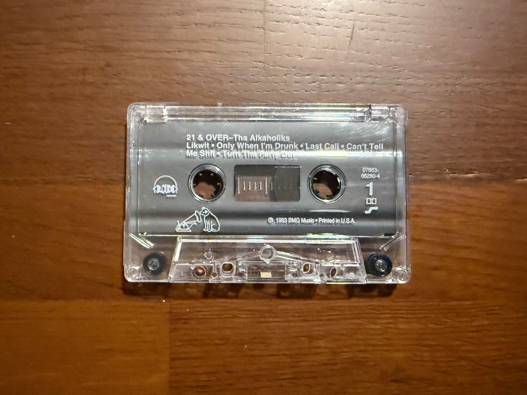 Musicassette: Tha Alkaholiks - 21 & Over / 1993 cassette MC – Usato da Delémont venduto da cpop 1