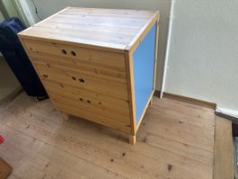 Kommode Kiefer massiv Holz  sehr gut erhalten