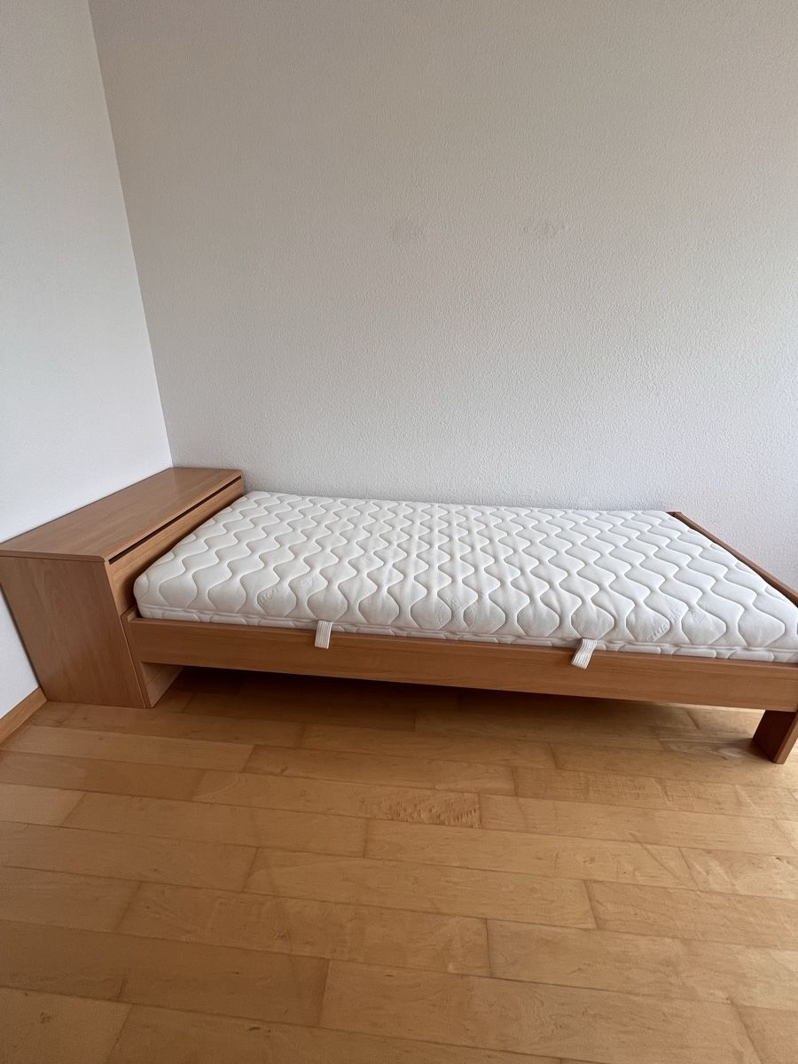 Betten: 90cm Holzbett mit Kiste – Gebraucht aus Bern von lucadaros 4