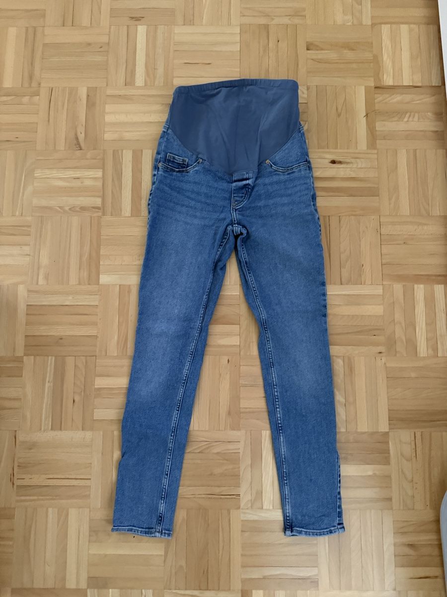 H&M Jeans: Umstandsjeans Grösse S, hellblau – Usato da St. Gallen venduto da mon_7snp