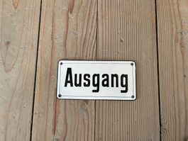 Emailschild alt Ausgang