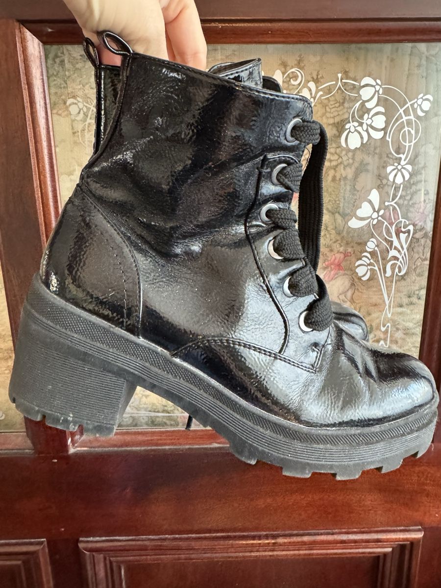 Bugatti Scarpe da donna: Bugatti Stiefeletten Lackleder – Usato da Obfelden venduto da cesarina10 6