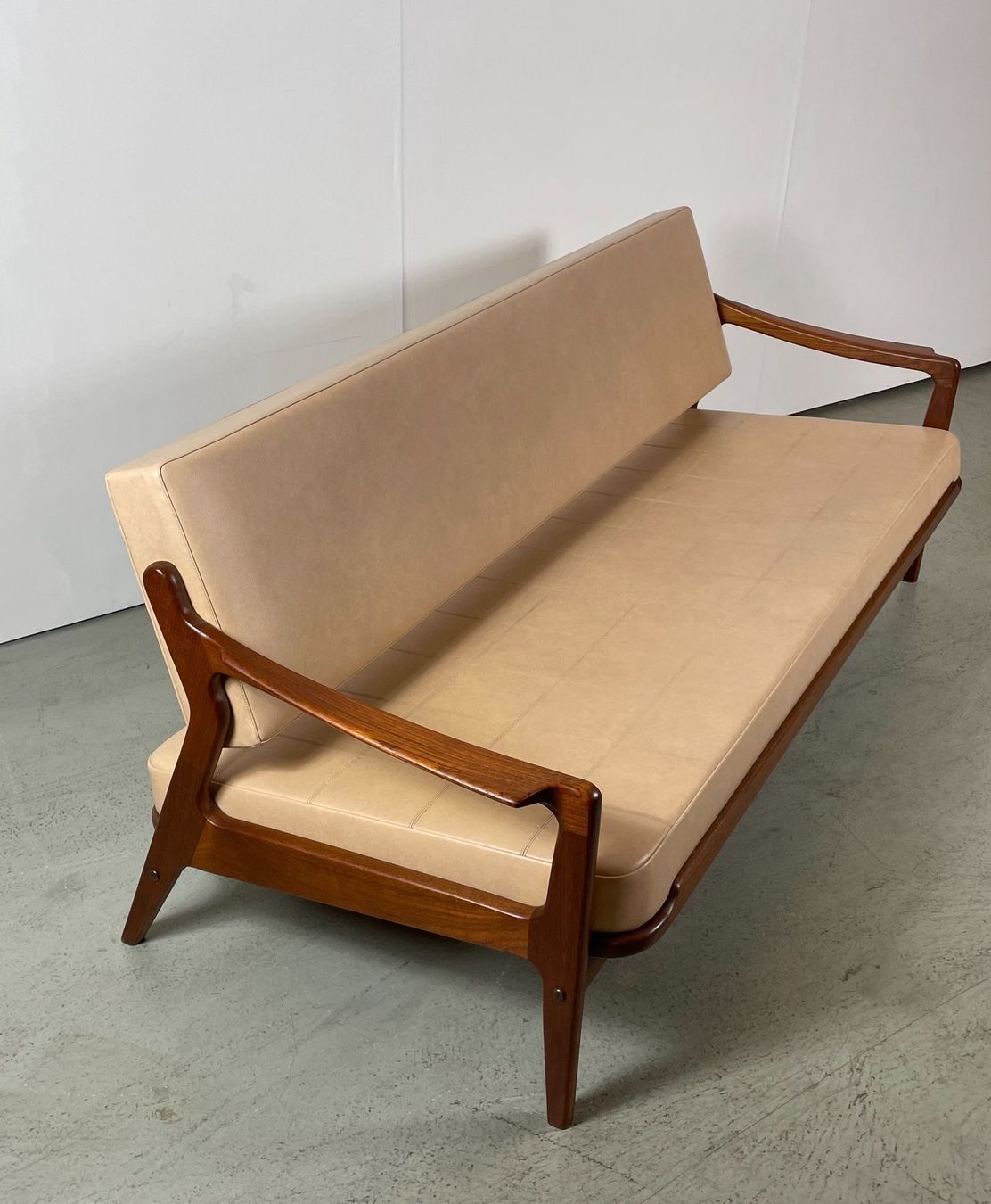 Sofas: Teak Daybed Arne Wahl Iversen – Gebraucht aus Basel von MidMod20C 6