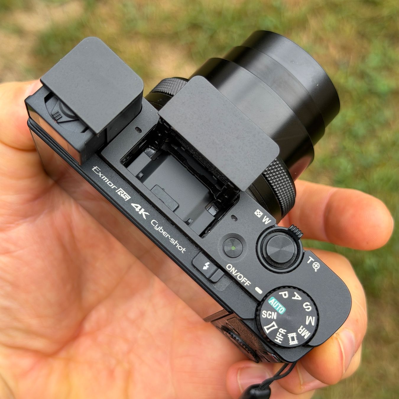 Sony Fotocamera: SONY RX100 VI 4K Compact camera 20.1MP 1" CMOS – Usato da Vésenaz venduto da Grailium 5