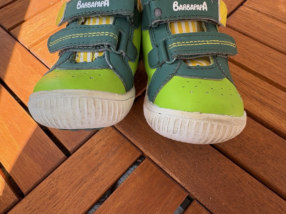 Scarpe per ragazzi: Schuhe Barbapapa Gr. 22 – Usato da Oberhofen am Thunersee venduto da ver_n9w9 1