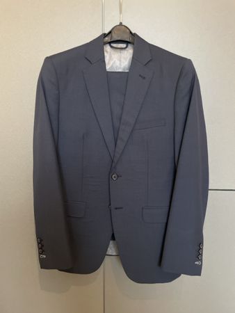 Blauer Anzug Gr. S