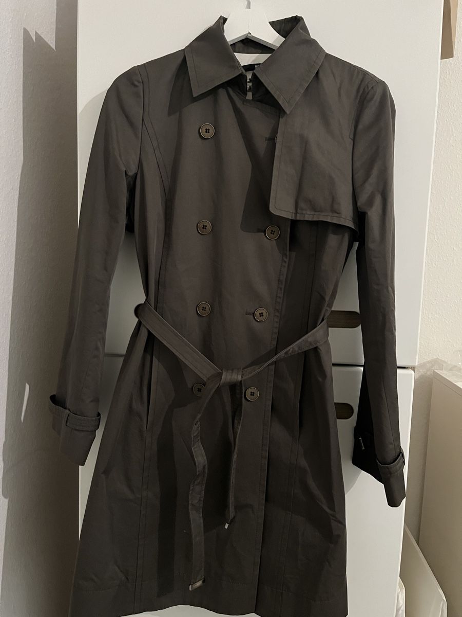 Hugo Boss Cappotti: Hugo Boss Damen Trenchcoat Gr.36 – Usato da Reinach BL venduto da Wasser20052011