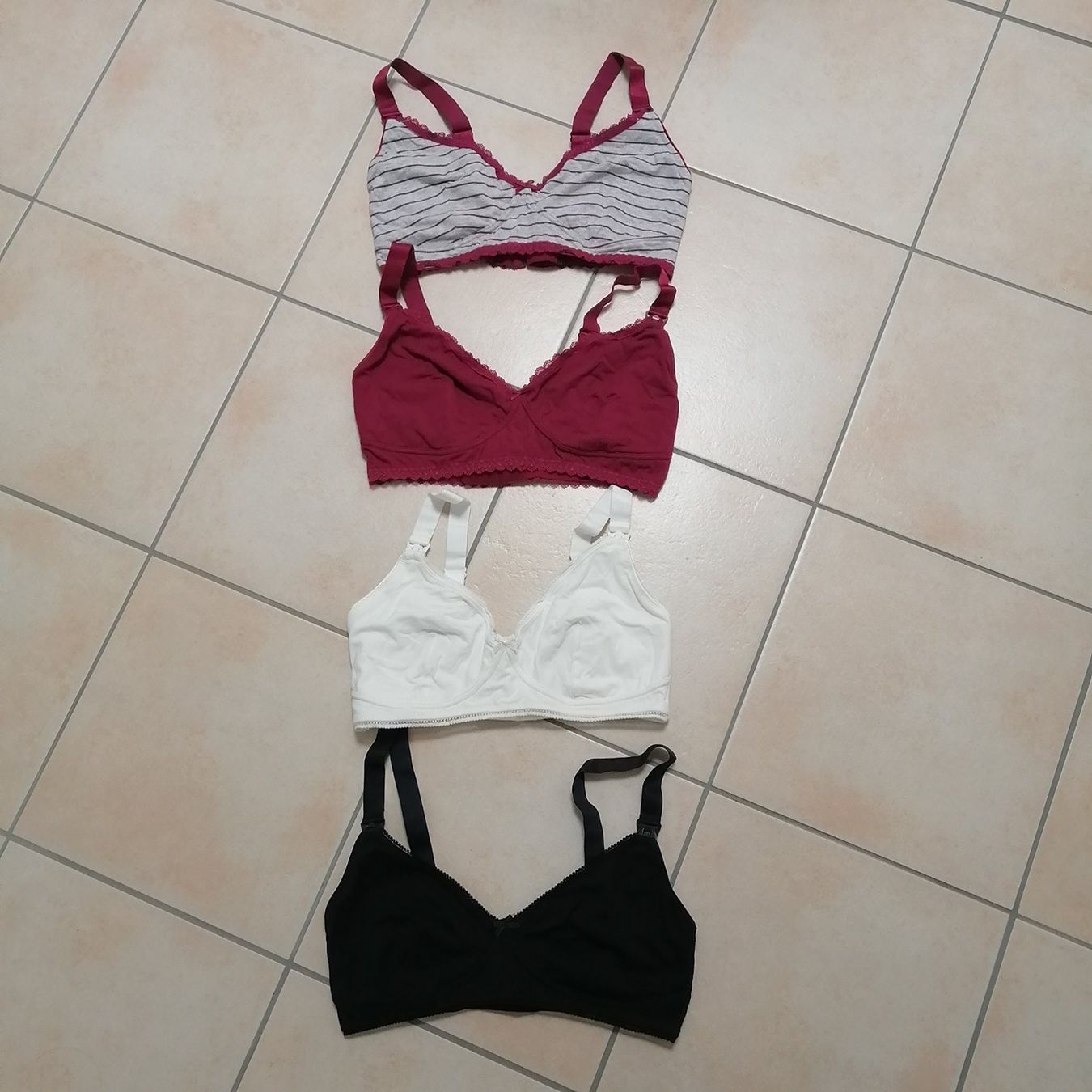 Altra biancheria intima: Still -BHs 4-teilig Gr. 85C NEU!!! – Nuovo (secondo la descrizione) da Henau venduto da AXAA