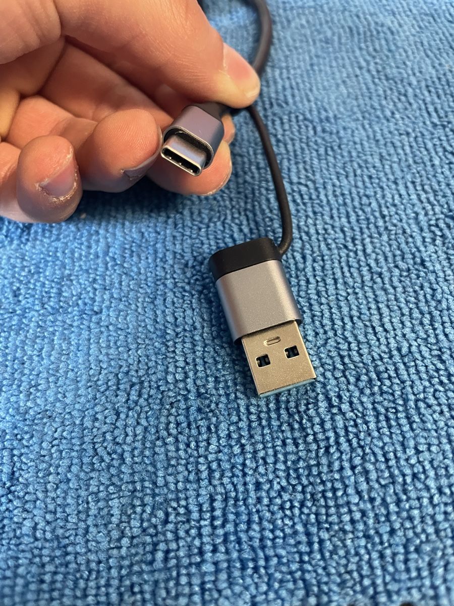 Hubs & Switches: USB-Hub – Neu und originalverpackt aus Abtwil sg von Kueng.MultiOutlet 3