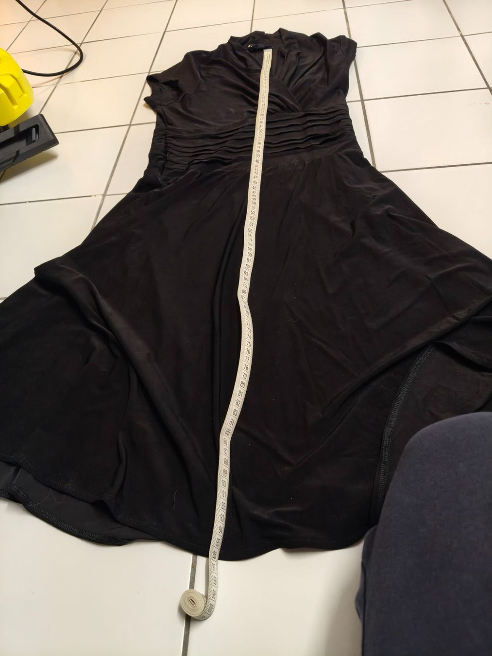 Vestiti: Petite robe noire Sinéquanone L – Usato da Chamoson venduto da Yuriyaa 7