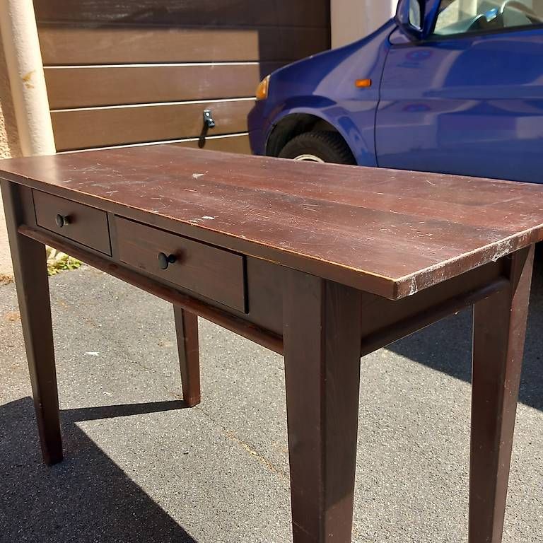 Bureaux: Table / Bureau  – D'occasion à Lausanne par mth01