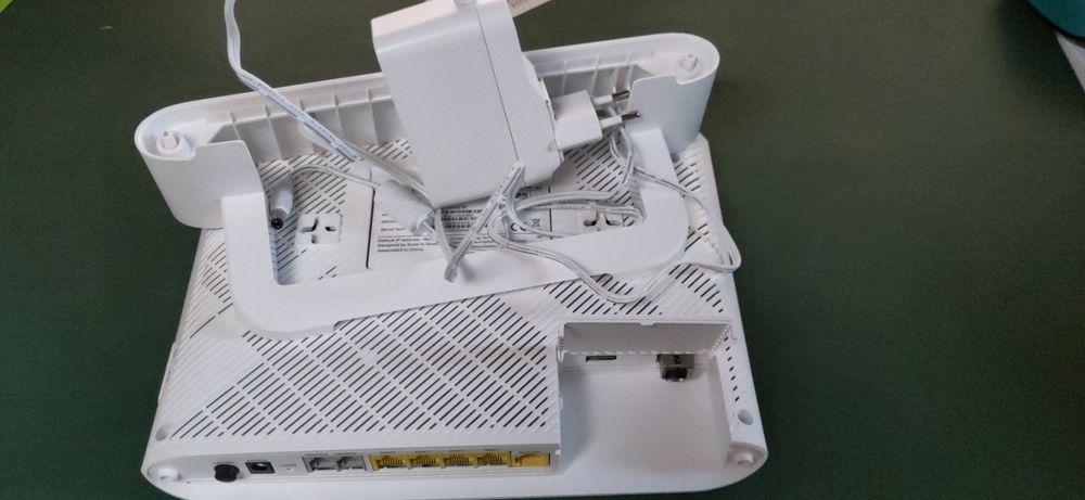 Router- Zyxel AX7501-B0 - mit XSGPON SFP+ Modul | Kaufen auf Ricardo