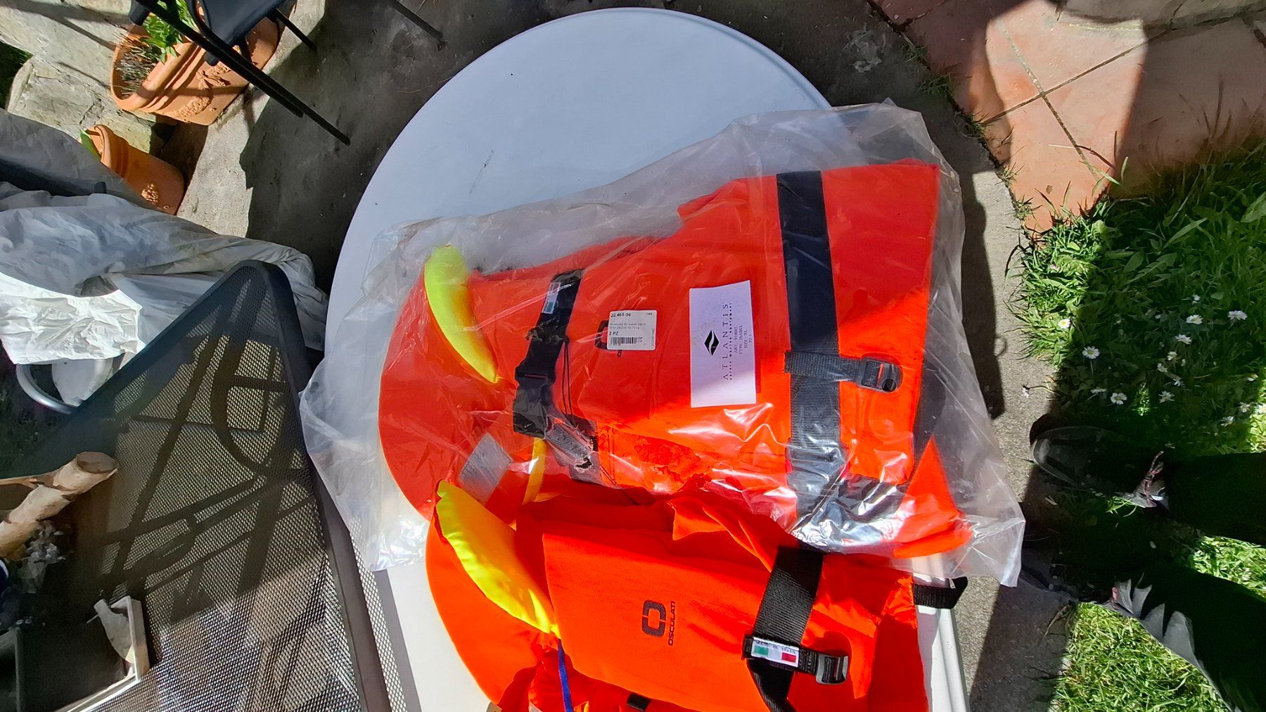 Schwimmwesten: Rettungswesten Osculati – Gebraucht aus Neuhaus SG von Hub.67 1