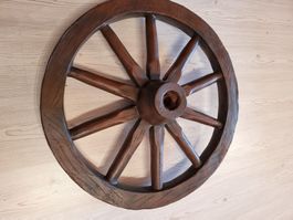 Dekoratives, neues, rustikales Wagenrad 65cm