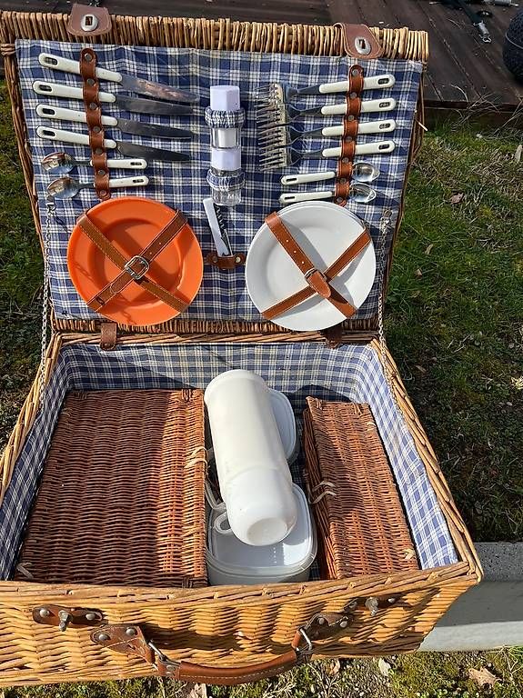 Transportkisten: Caisse en osier camping vintage  – Gebraucht aus Grand-Lancy von Limane 2