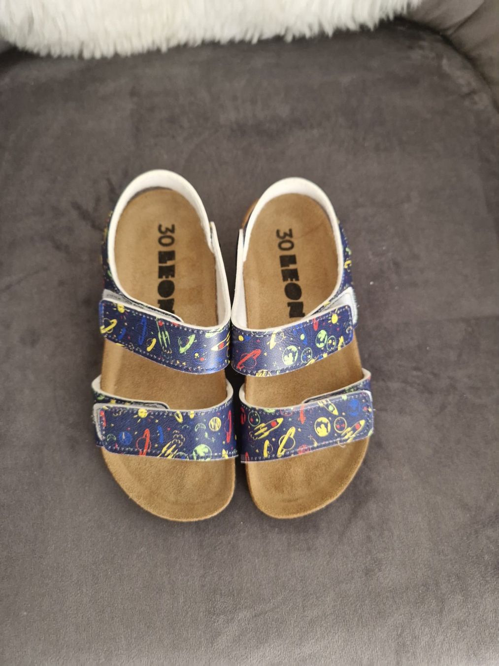 Scarpe da uomo: Schöne Kindersandalen neu – Nuovo (secondo la descrizione) da Gossau SG venduto da FabianW. 1