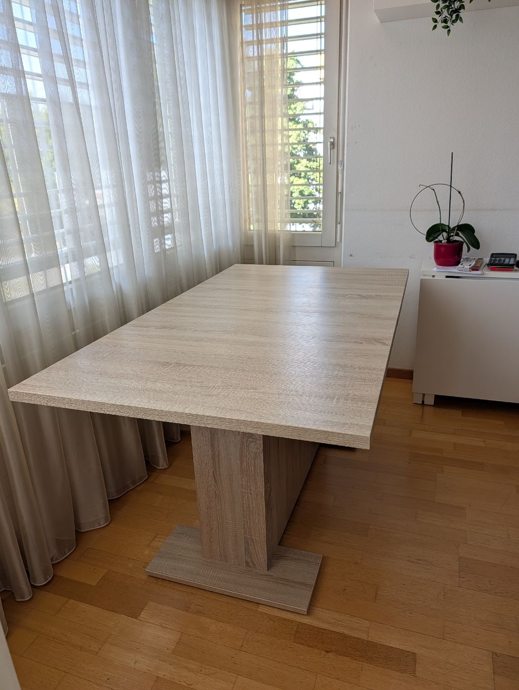 Conforama Tische: extendible desk  – Gebraucht aus Zürich von ioa_bsc6