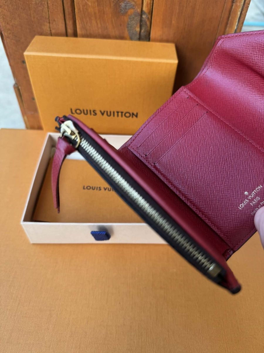 Louis Vuitton Portamonete: Louis Vuitton Victorine Geldbörse – Usato da Widnau venduto da Pukpan_99 7