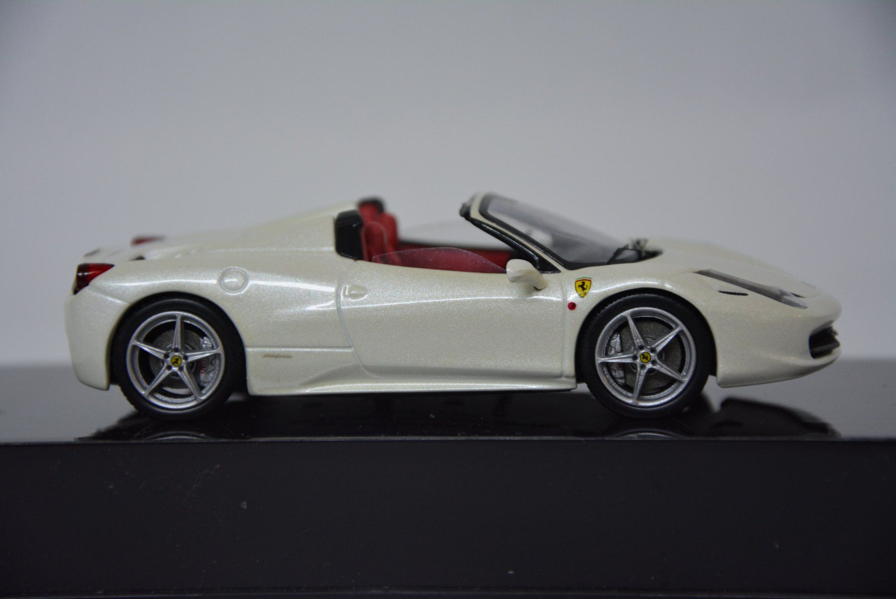 Ferrari Modellini d'auto: Ferrari 458 Spider , Hot Wheels Elite , 1:43 – Nuovo (secondo la descrizione) da Goldach venduto da Feivel9 5