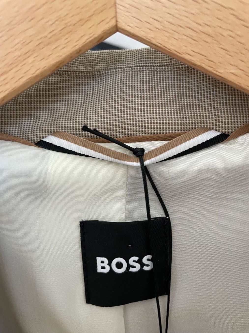 Hugo Boss Giacche: BOSS Blazer / Gr. 36 – Nuovo e nell'imballaggio originale da Wettingen venduto da sonn5 3
