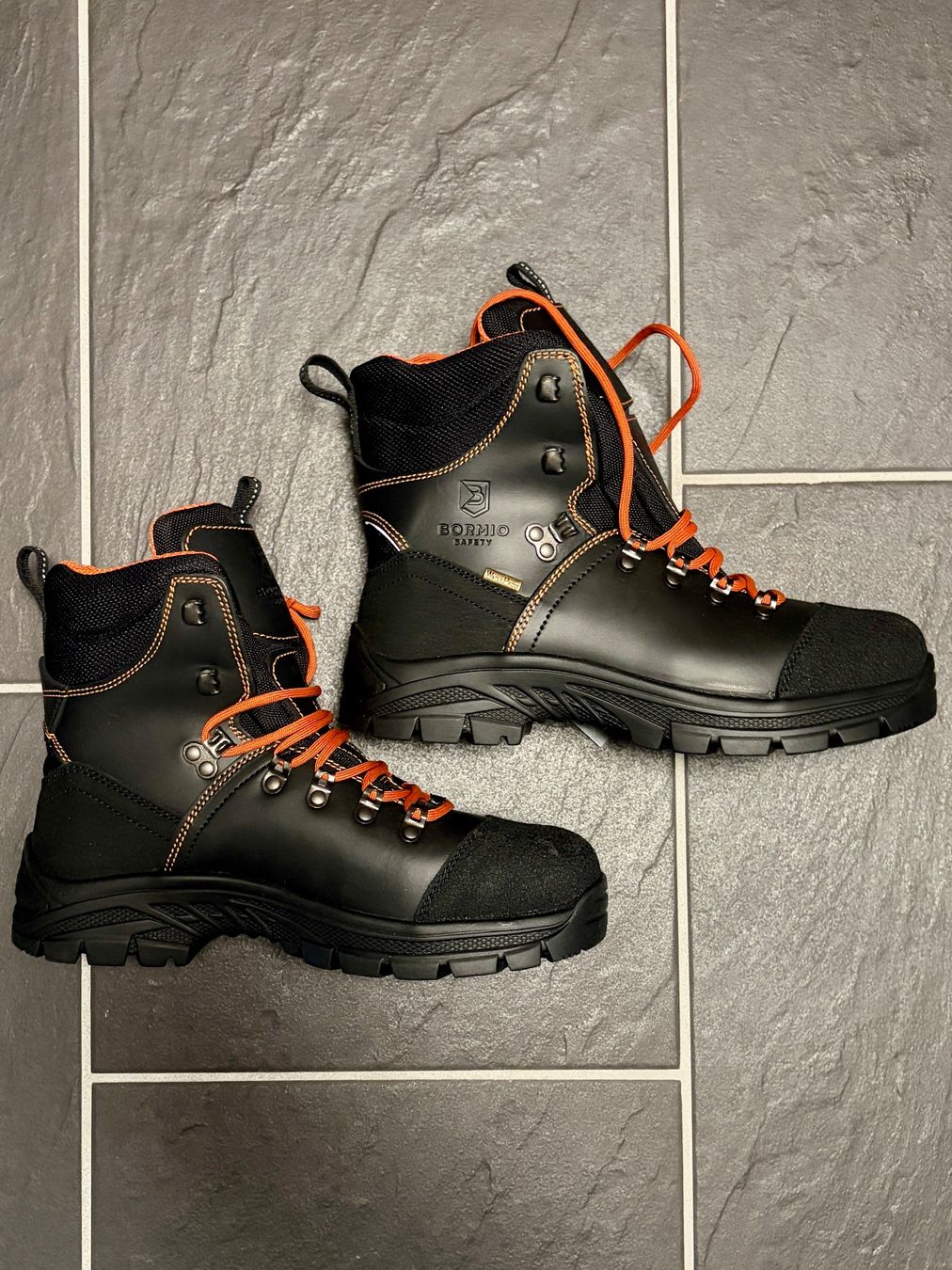 Chaussures hommes: Chaussures de sécurité – Neuf avec emballage d'origine à Magglingen/Macolin par pas_tty9 1