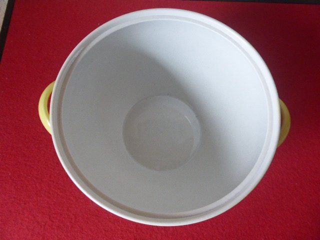 Rössler Ciotole: Rössler Suppenschüssel ohne Deckel zitronengelb – Nuovo (secondo la descrizione) da Hitzkirch venduto da kleinerbaer01 1