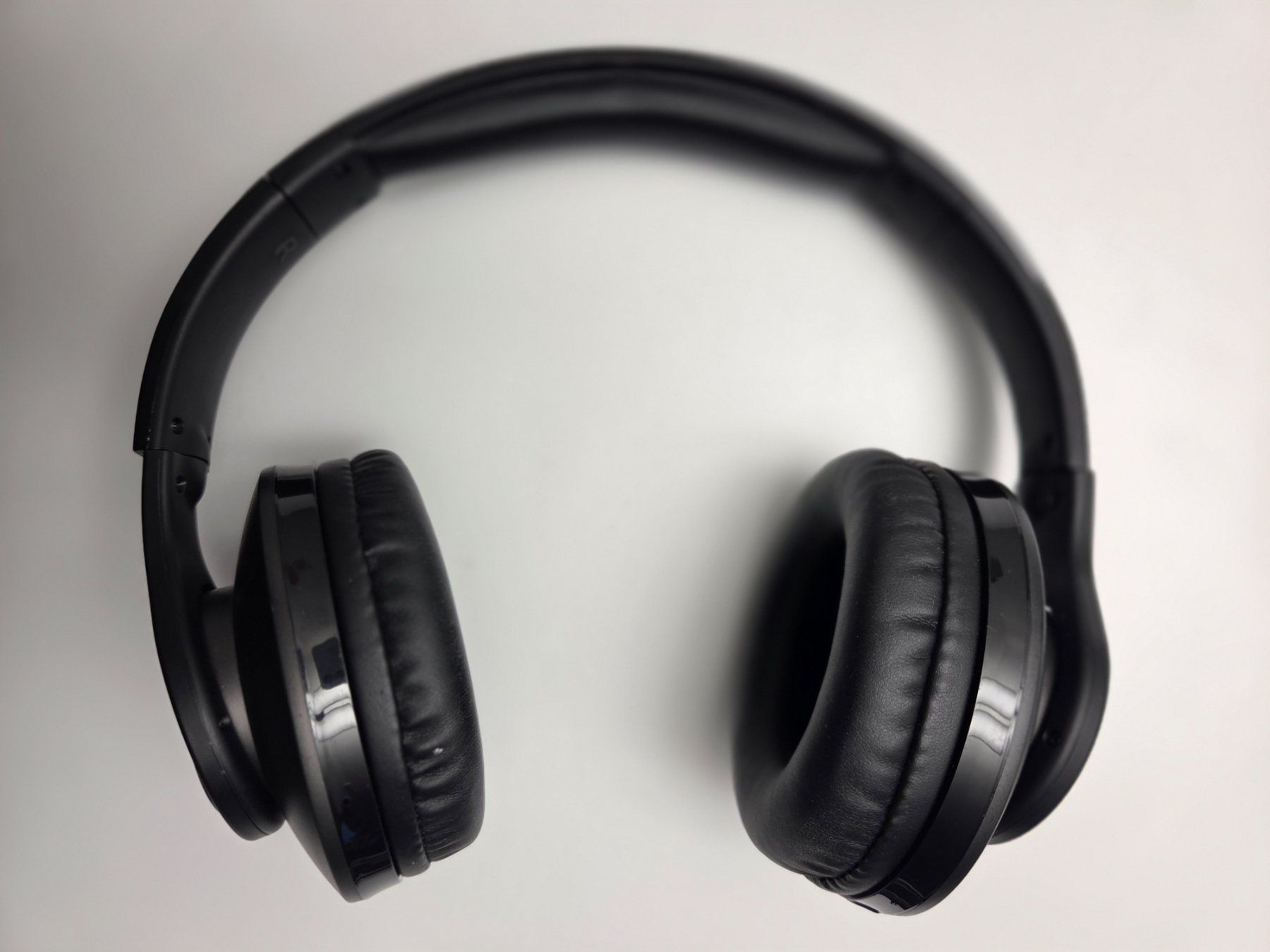 Philips Cuffie: Philips On-Ear-Kopfhörer NEUWERTIG – Usato da Thörigen venduto da beop 3