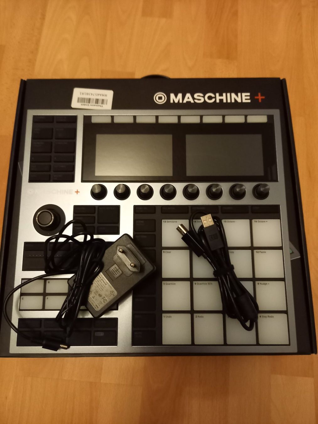 Musikinstrumente: Maschine Plus Native Instruments + 128GB SD Card – Gebraucht aus Winterthur von  5