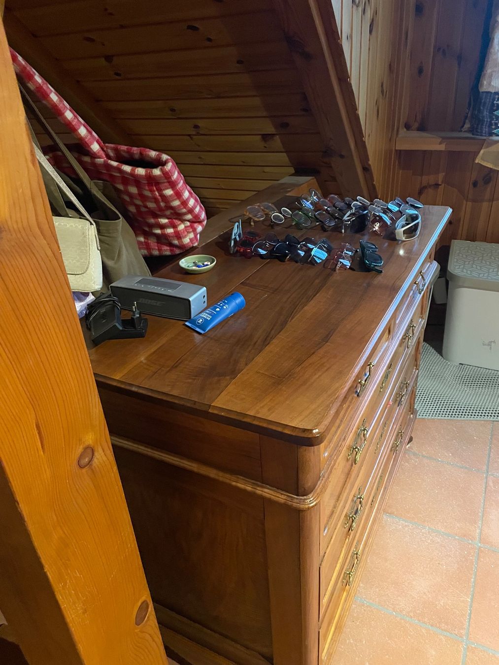 Cassettiere: Kommode Holz 5 Schubladen mit Beschlägen gebraucht – Usato da Berg am Irchel venduto da fab_w9rk 2