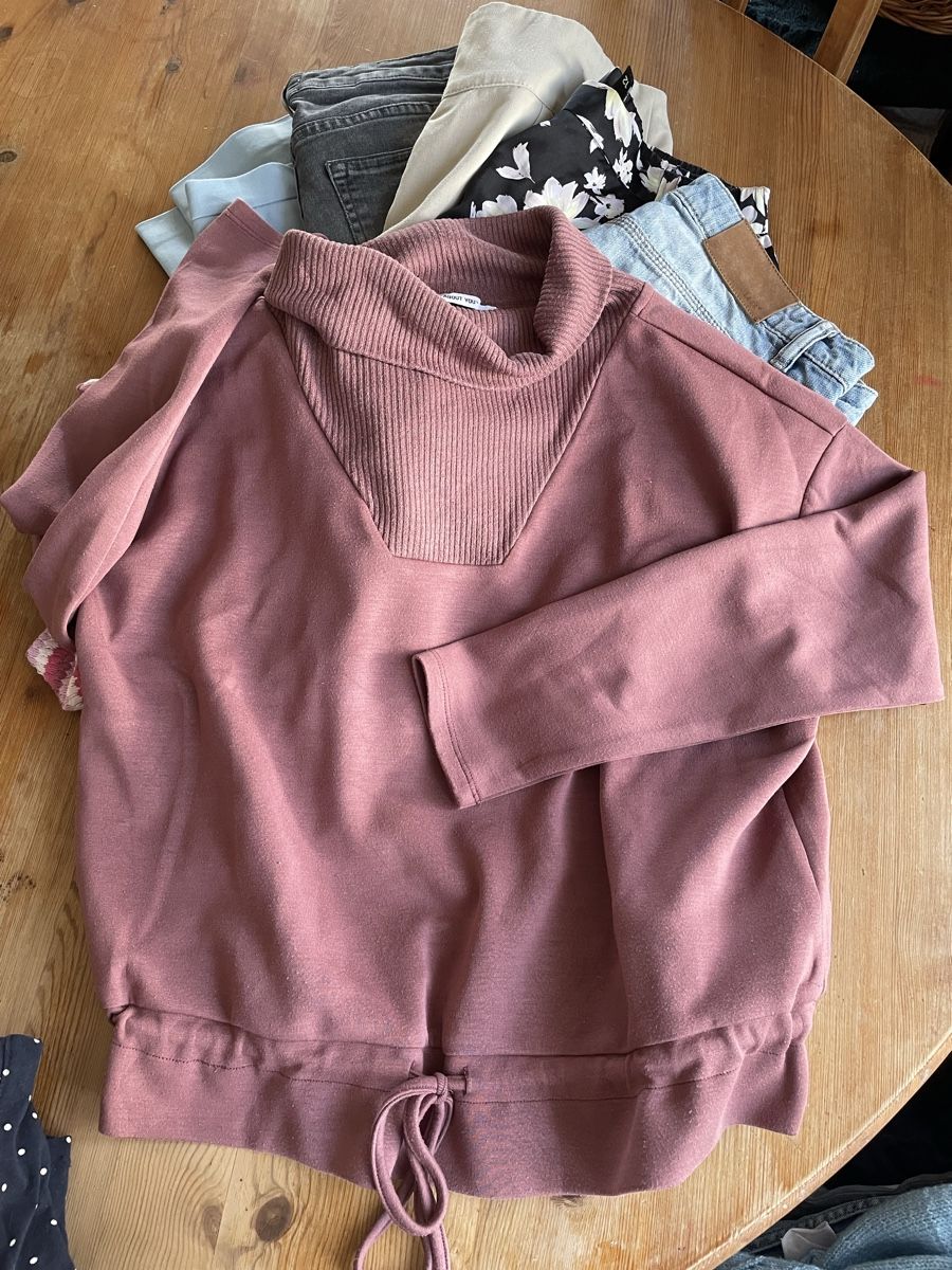 Lotti di vestiti: Schönes Kleiderpaket Gr. 36/38 – Usato da Schönenberg TG venduto da cocifrosch94 3