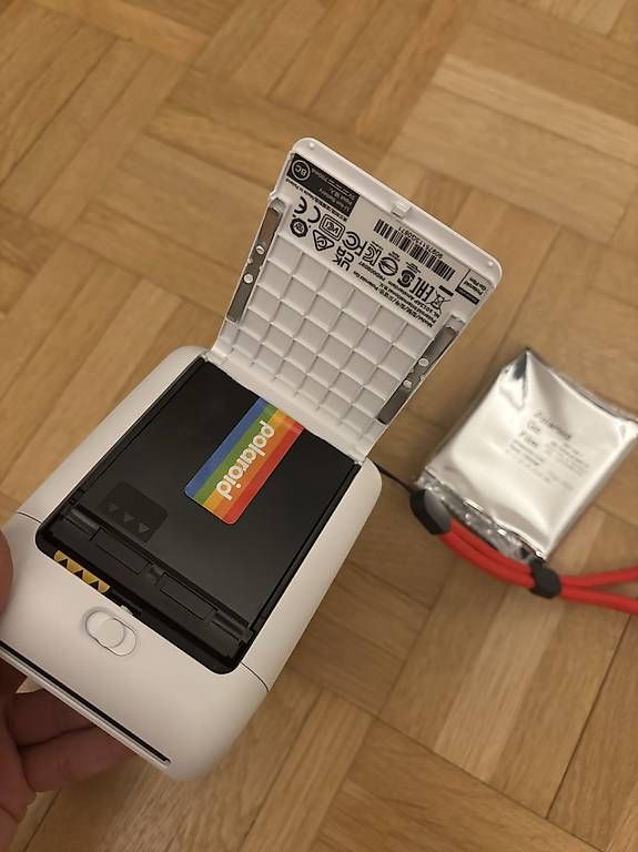 Fotocamera: Polaroid Next Gen 2.0 – Usato da Bern venduto da Milie.Lou 2