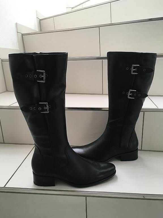 Scarpe da donna: Damenstiefel Grösse 36 schwarz – Usato da Kreuzlingen venduto da Speedy_59 1