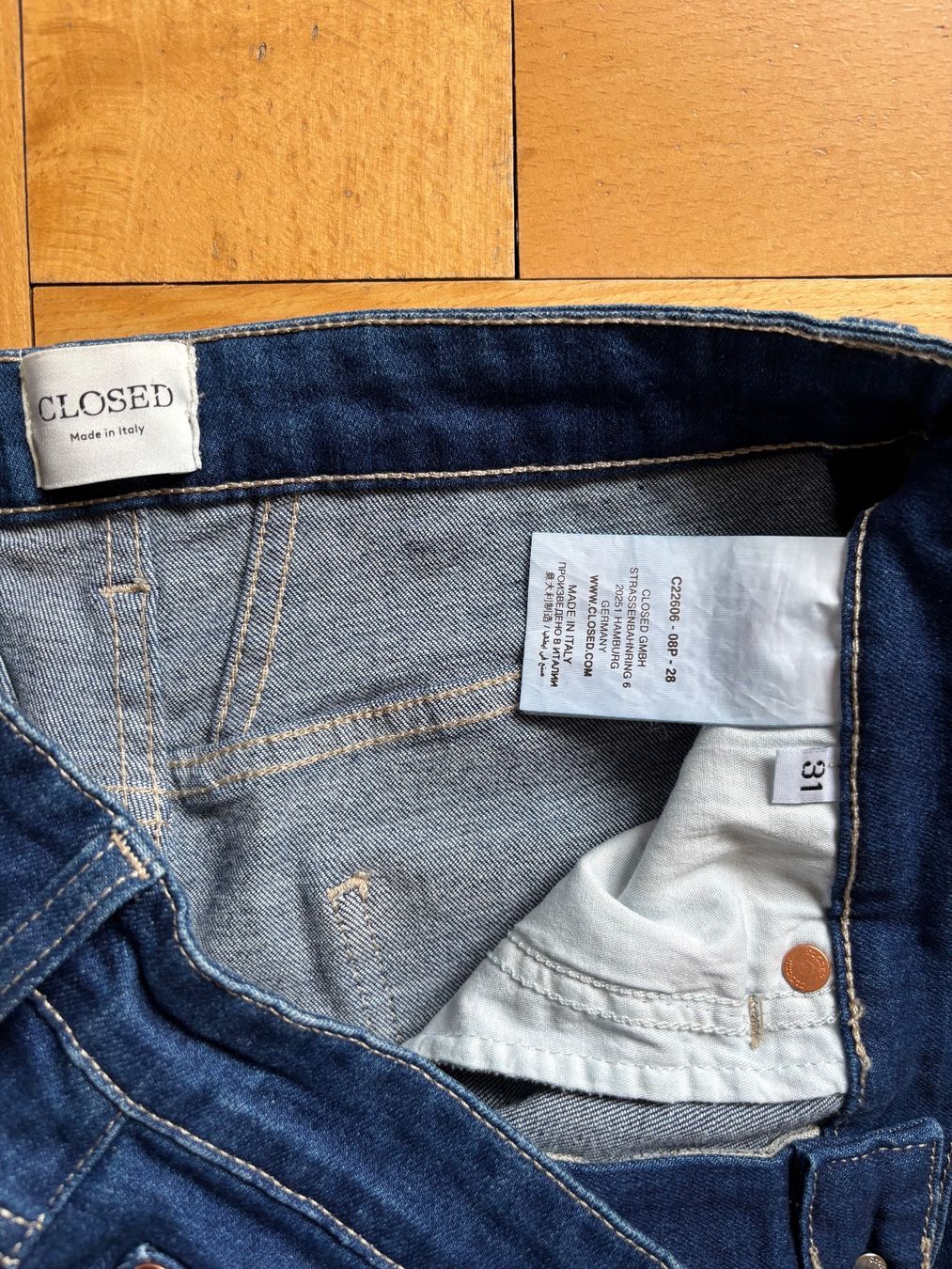 Closed Jeans: Closed Jeans 31=40-42, elastisch,  neu,Np:280.- – Nuovo (secondo la descrizione) da St.Gallen venduto da shiwi12 2