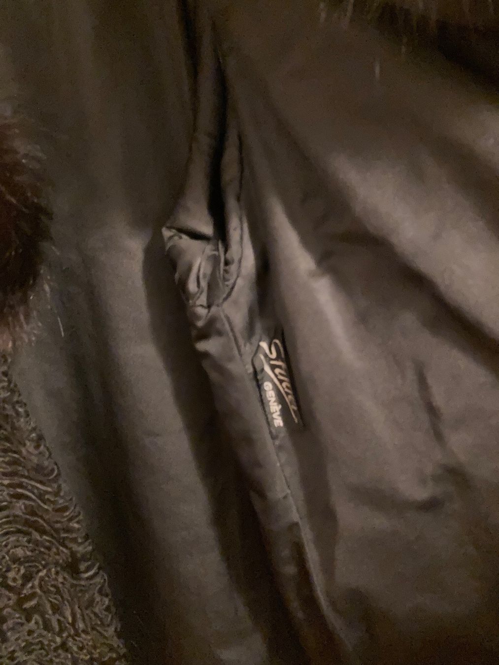 Cappotti: Manteau Astrakan Vintage – Usato da Plan-les-Ouates venduto da Namorona 4