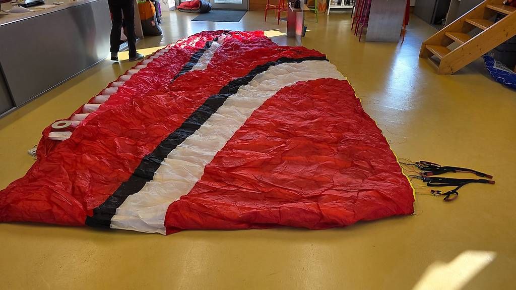Surfboards & Schwimmbrette: Swing Mistral 3.28 / LTF 1-2 / 2005 – Gebraucht aus Matzendorf von Flugschule-Jura 4
