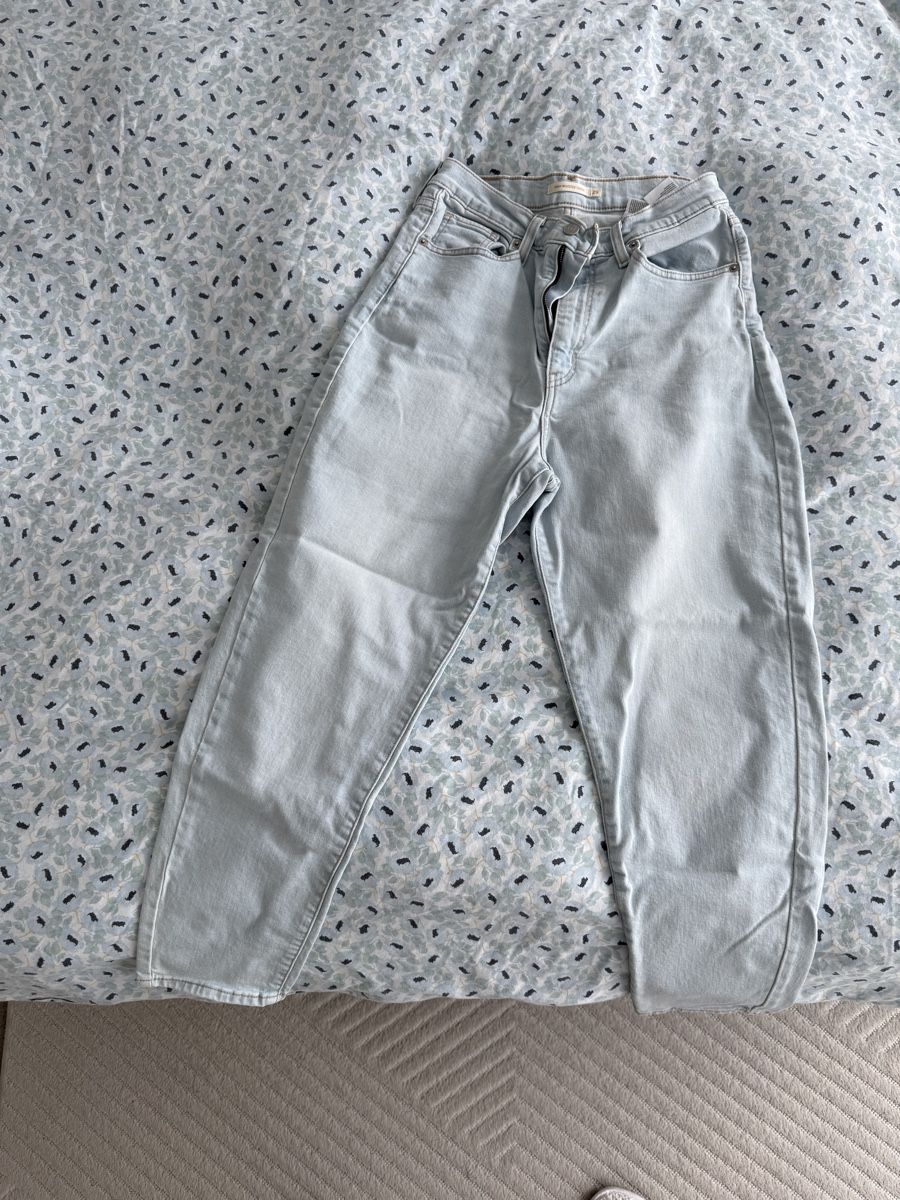 Levi's Jeans: Levis Jeans, High Waisted Taper, Gr. 29, hellblau, Sommer – Nuovo (secondo la descrizione) da Zürich venduto da iva_iva 3