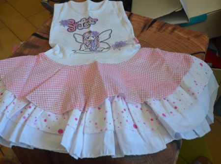 TAILLE 98 - JOLIE ROBE